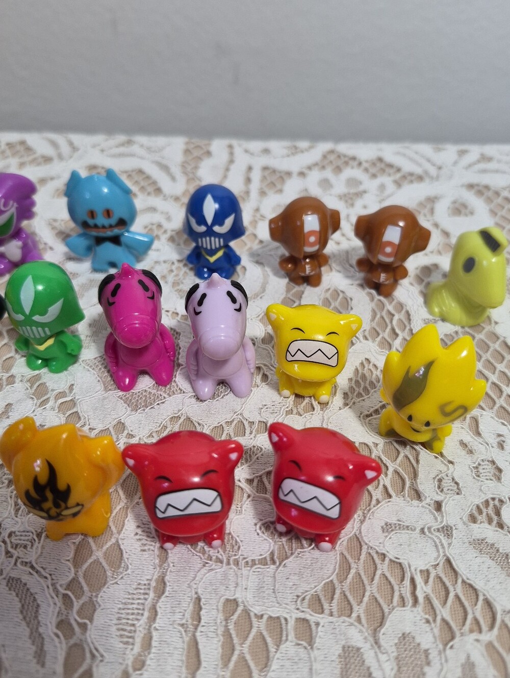 Crazy Bones Series 1 - Picture 4 of 6